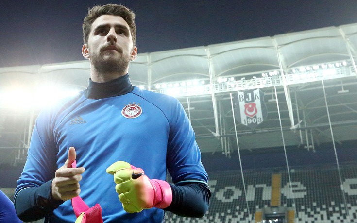 Έξαλλος Καπίνο με Χάσι και βαριές εκφράσεις