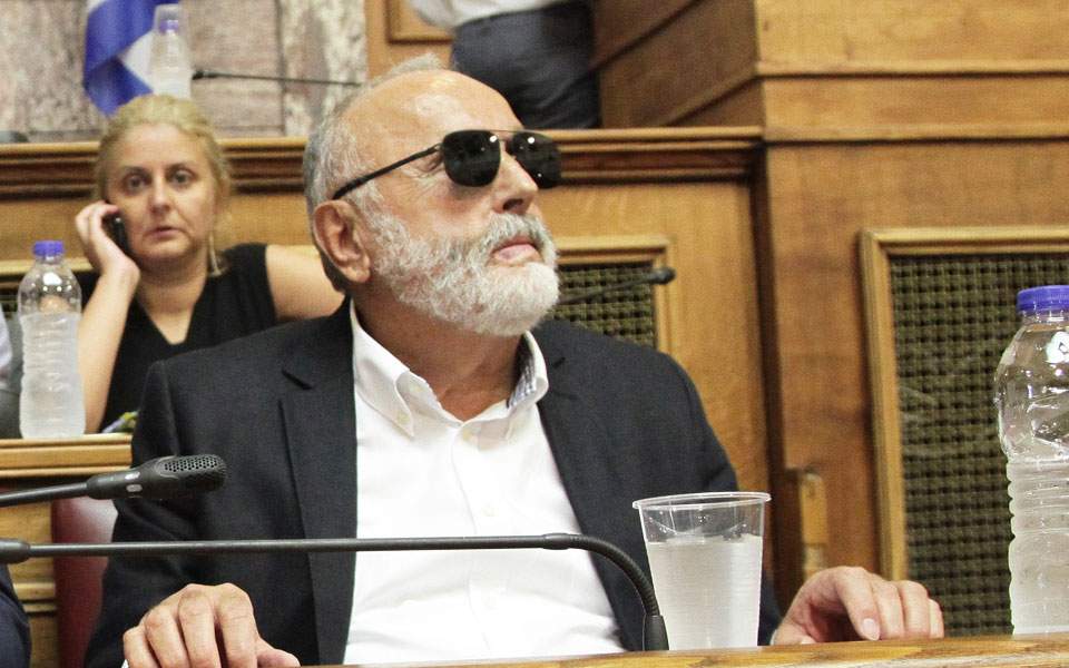 Κουρουμπλής: «Την ευθύνη για την κηλίδα έχει το Λιμενικό» 1