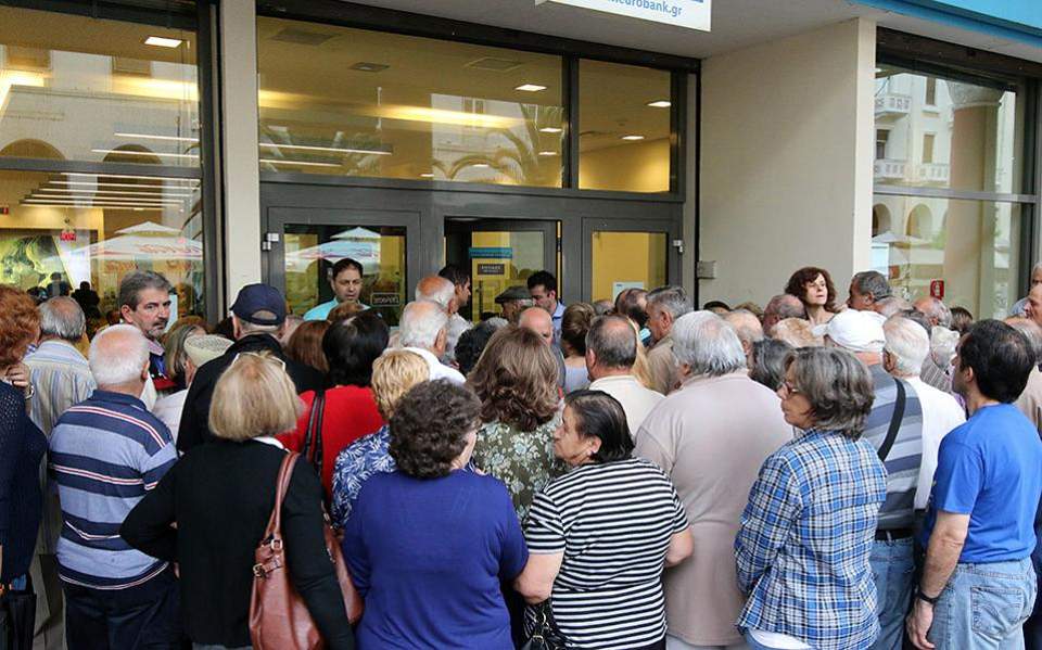 Ανέφικτος ο στόχος έκδοσης 60.000 νέων συντάξεων φέτος