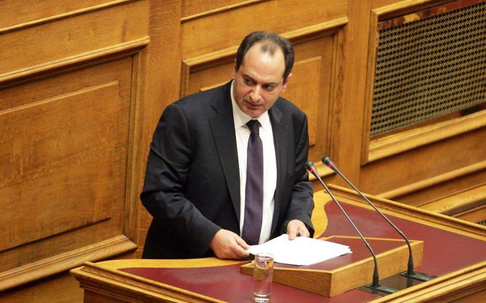 Δεύτερες σκέψεις από Σπίρτζη για τα ταξί 1