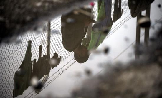 «Σπόρους Ενότητας»… φυτεύουν καλλιτέχνες πρόσφυγες