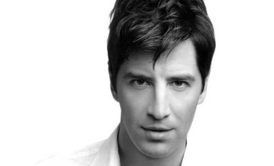 Ο Σάκης Ρουβάς οικοδεσπότης του «The Hellenic Initiative»