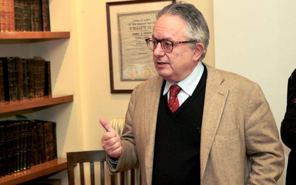 Κεντροαριστερά: Σταθερή… απόσταση για την «ψήφο εξ αποστάσεως»