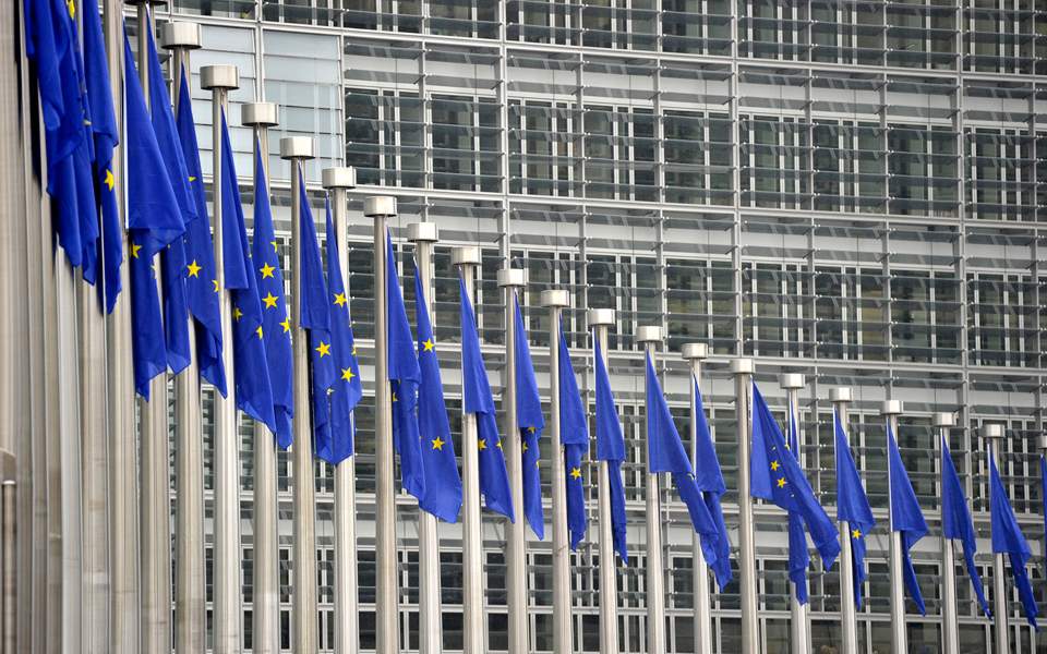 Η Κομισιόν ανέλαβε δράση και άρχισε να μοιράζει πρόστιμα