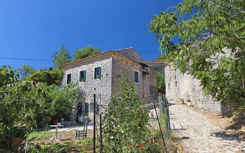 Πανέμορφα ελληνικά χωριά όπου σταμάτησε ο χρόνος 4