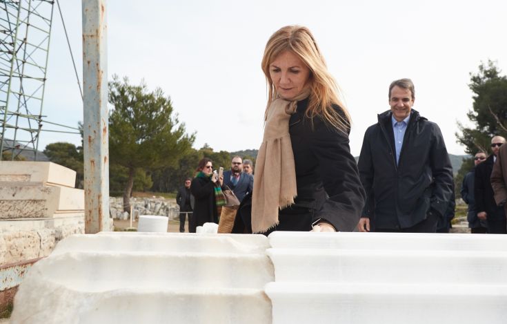 Στο αρχείο η έρευνα για το πόθεν έσχες της συζύγου του Κυριάκου Μητσοτάκη 1