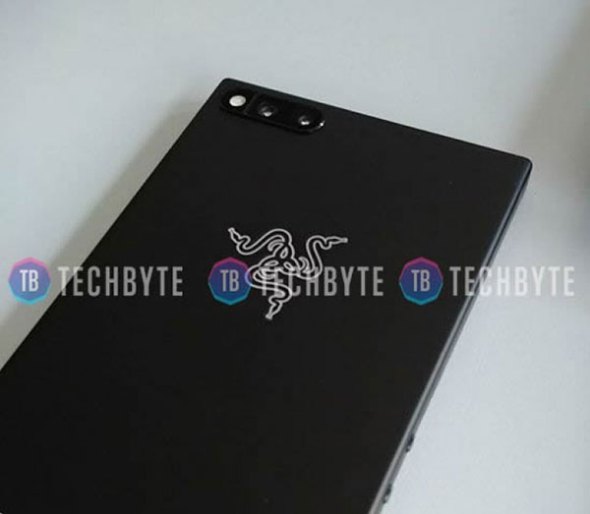 Razer Phone: Διέρρευσε η πρώτη πραγματική φωτογραφία του 1