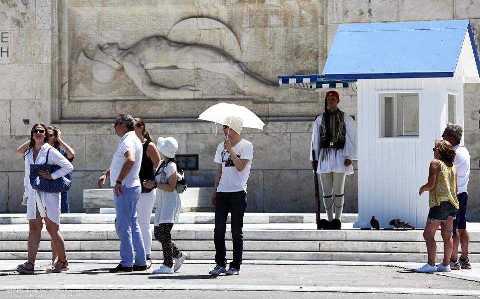 Αύξηση τουριστικών αφίξεων και εσόδων τον Αύγουστο 1