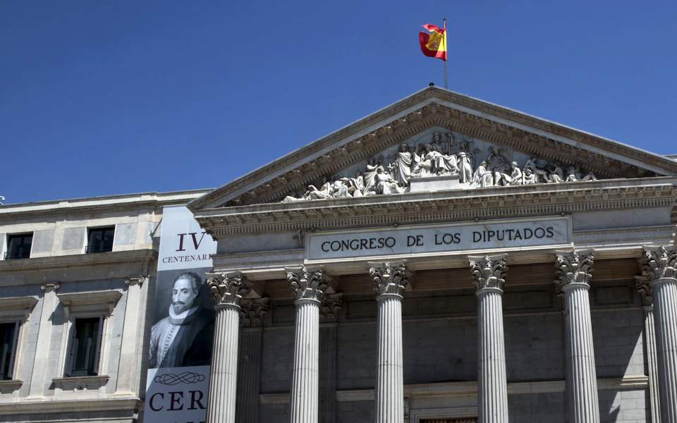 Κίνηση από τη Μαδρίτη για να πέσουν οι τόνοι 1