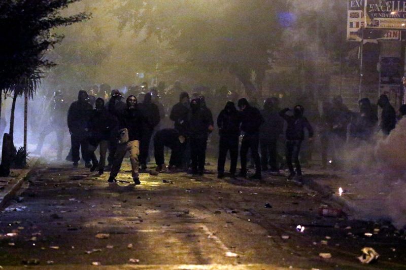 Δεκαέξι συλλήψεις και 23 προσαγωγές στα επεισόδια στα Εξάρχεια 1