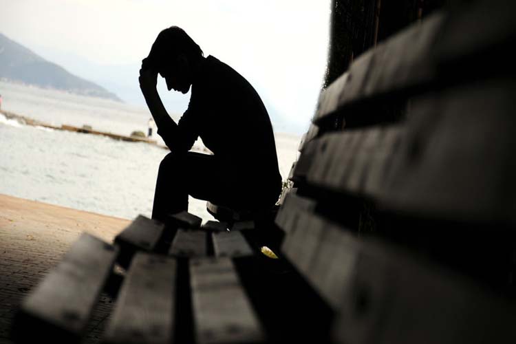 Κατάθλιψη ο σιωπηλός εχθρός, απαλλαχτείτε από τα συμπτώματα τώρα