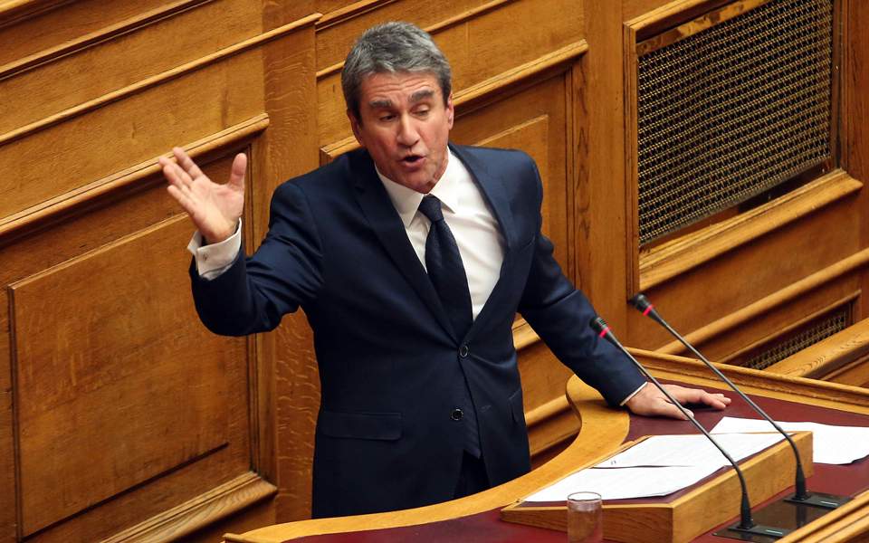 Λοβέρδος: Ειδικό δικαστήριο για την πώληση όπλων στον μεσάζοντα 1