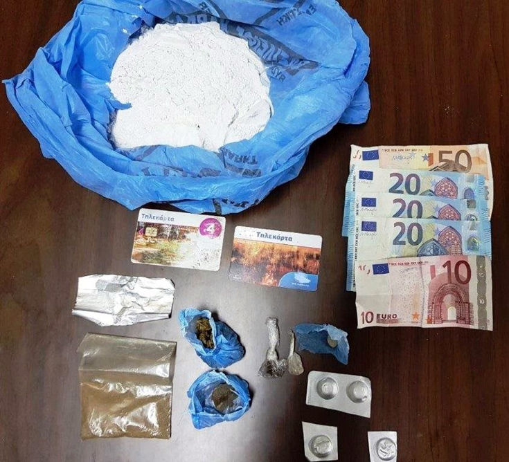 Σπείρα διακινούσε ναρκωτικά με ταξί