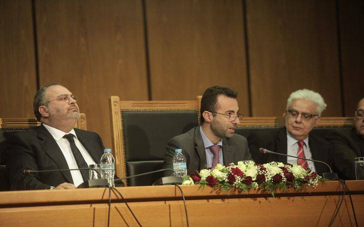 Δικαστικές «βολές» κατά κυβερνητικών στελεχών 1