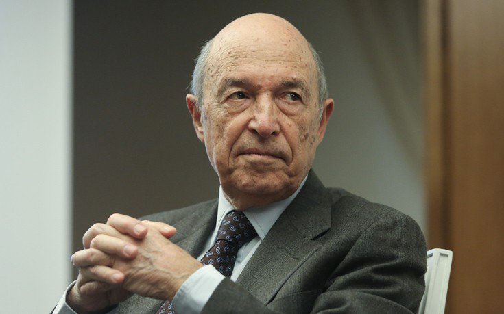 Η δήλωση του Κώστα Σημίτη για τον αστυνομικό που σκότωσε την οικογένειά του