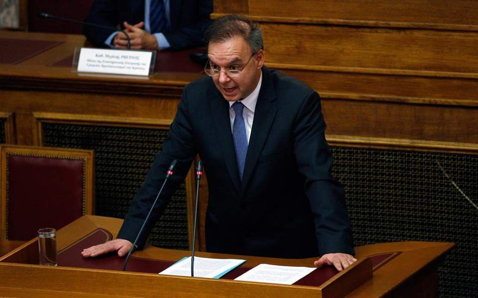 Λιαργκόβας: Απειλή «κουρέματος καταθέσεων» αν δεν γίνουν πλειστηριασμοί