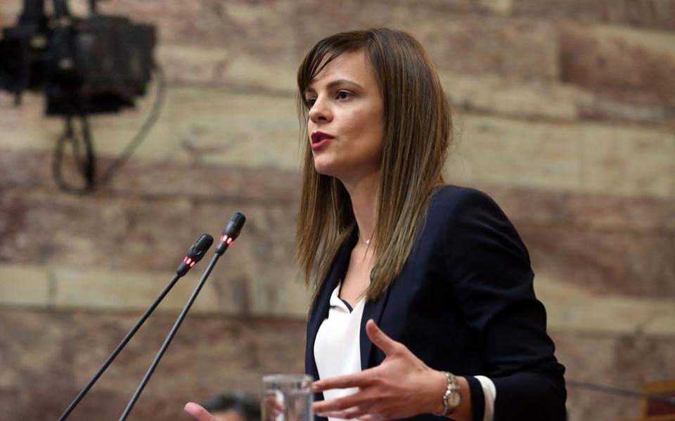 Επαφές Αχτσιόγλου με κοινωνικούς εταίρους ενόψει της τέταρτης αξιολόγησης