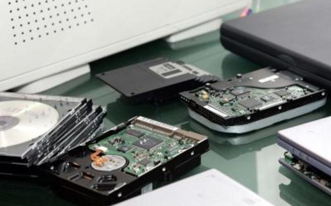 Δικογραφία εναντίον 23χρονου για πορνογραφία ανηλίκων μέσω ίντερνετ