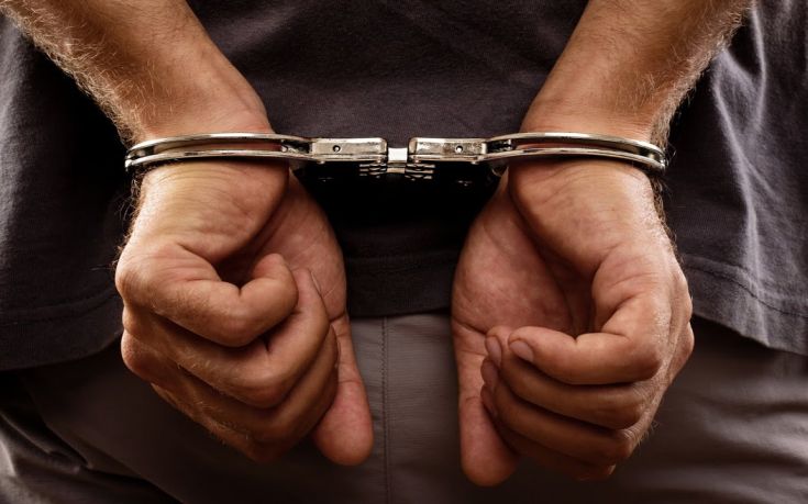 Συνελήφθη 30χρονος που κατηγορείται για αποπλάνηση ανηλίκων στο Αγρίνιο 1