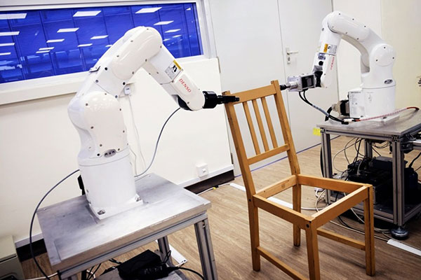 Αυτά τα ρομπότ συναρμολογούν έπιπλα της IKEA γρήγορα, χωρίς νεύρα…[Video]