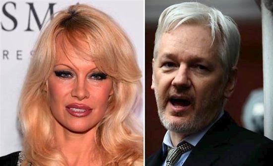 Τι θέλει η Πάμελα Άντερσον από τον Τζούλιαν Ασάνζ; 1