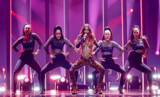 Ελένη Φουρέιρα: Η απάντησή της μετά τον σάλο για τον «αλβανικό αετό» (ΦΩΤΟΓΡΑΦΙEΣ)