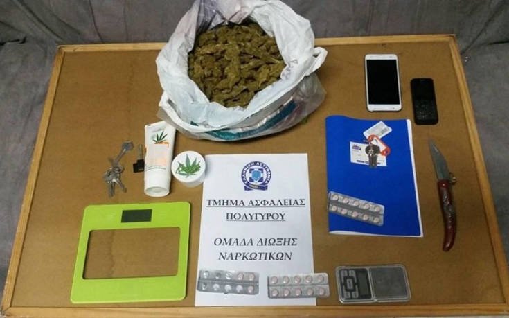 Πήγαν να τον συλλάβουν για ναρκωτικά, προσπάθησε να διαφύγει και τραυμάτισε αστυνομικό