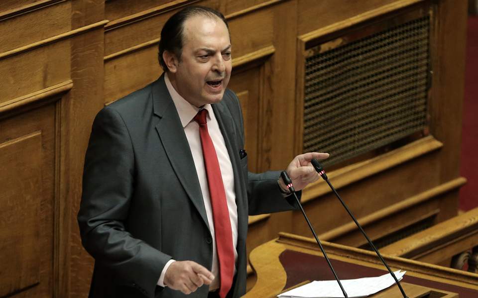 Λαζαρίδης: Δεν εξαγοράστηκα, δεν παραδίδω την έδρα μου 1
