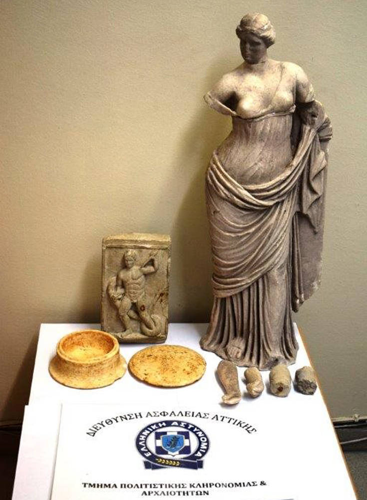 Αρχαία μεγάλης αξίας βρέθηκαν στην κατοχή άνδρα στο Λουτράκι 2