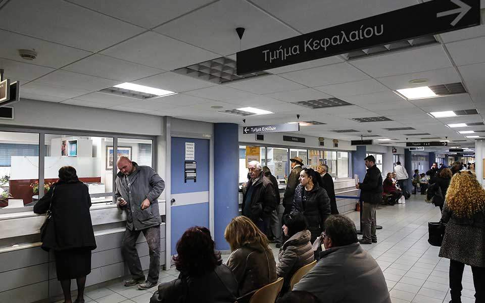 Φόροι 155 εκατ. κάθε μέρα έως τα τέλη του χρόνου