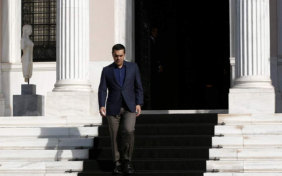 Hurriyet: Ο Τσίπρας έκανε πίσω στο θέμα των δώδεκα μιλίων