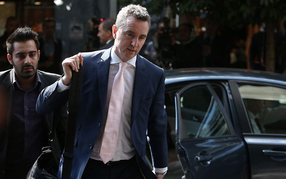 Μπρα ντε φερ με τους θεσμούς για προστασία πρώτης κατοικίας