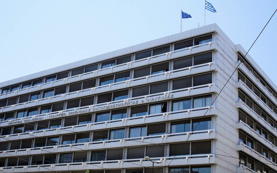 Στοιχεία του 2018 ζητεί η ΑΑΔΕ από τις τράπεζες