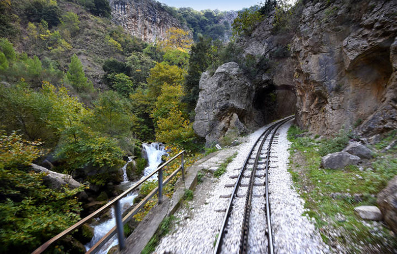 Η διάσχιση του φαραγγιού του Βουραικού, μία ξεχωριστή εμπειρία 3