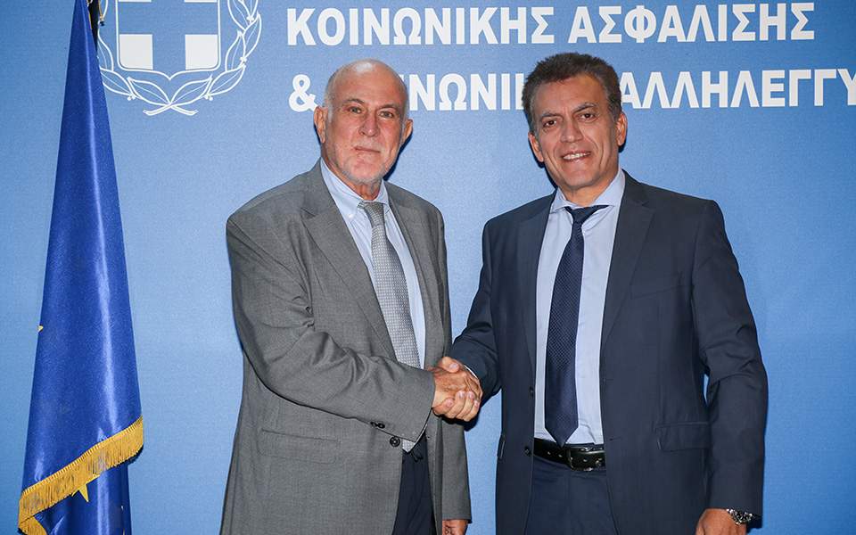 Συνάντηση του Υπουργού Εργασίας με τον Πρόεδρο της Ο.Κ.Ε 1