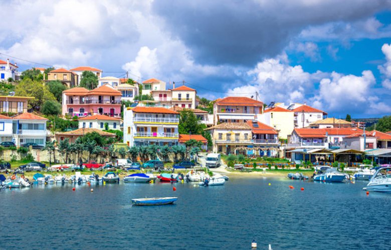 Ανακαλύψτε τη γραφική Φοινικούντα 4