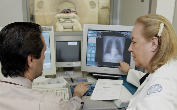 Συγκρατημένη αισιοδοξία από τις θεραπευτικές εξελίξεις για τον καρκίνο του πνεύμονα