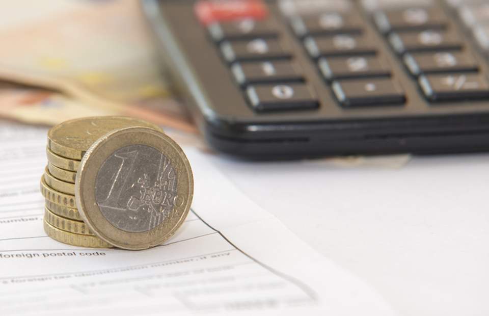 Σε ισχύ από 1η Σεπτεμβρίου οι αλλαγές στη ρύθμιση των 120 δόσεων