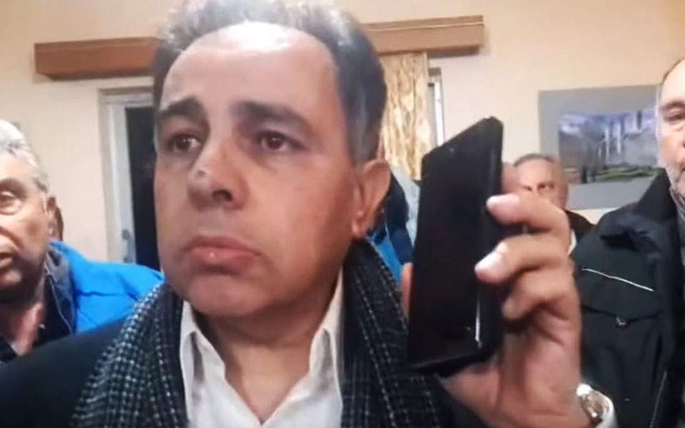 Ο δήμαρχος Μυτιλήνης κάλεσε σε ανοικτή ακρόαση τον Ν. Μηταράκη σε συγκέντρωση κατοίκων για τη Μόρια (Βίντεο)