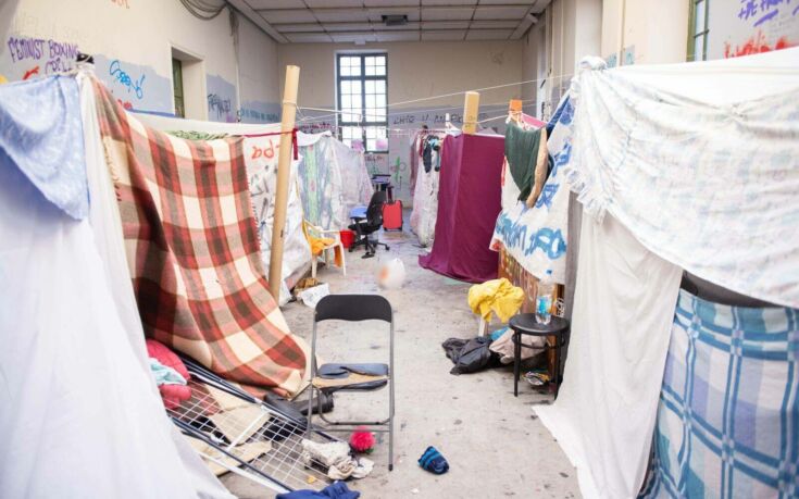 Προσαγωγές αλλοδάπων σε επιχείρηση της ΕΛΑΣ στο Πολυτεχνείο 3