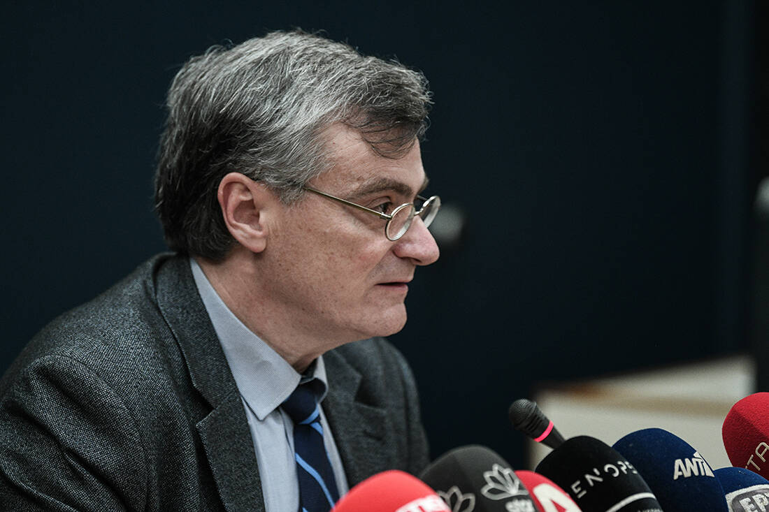 Σωτήρης Τσιόδρας: Ο επιστήμονας που από τα χείλη του κρέμεται η Ελλάδα 3