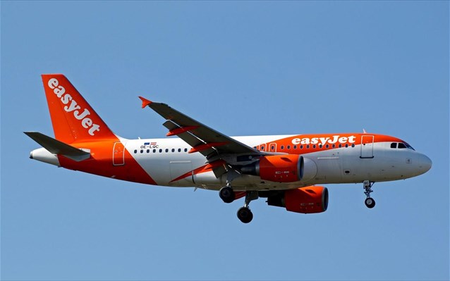 easyJet: Καθηλώνει από Τρίτη σχεδόν το σύνολο του στόλου της