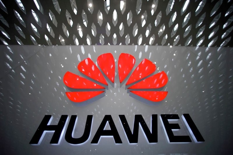 Huawei: Οι ΗΠΑ θέλουν να τη μπλοκάρουν εντελώς από το τραπεζικό σύστημα