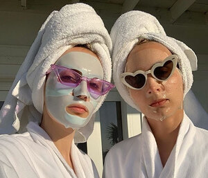 Δύο πράγματα που ΔΕΝ πρέπει να κάνεις τώρα που κάθεσαι στο σπίτι