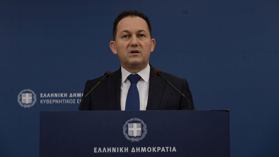 Πέτσας: Ο κ. Τσίπρας έκανε εμβόλιο για τον κορωνοϊό όχι για τον λαϊκισμό