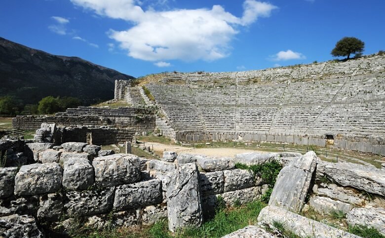 Το αρχαίο Μαντείο που έδιναν χρησμό τα φύλλα και το τρεχούμενο νερό – News.gr 3