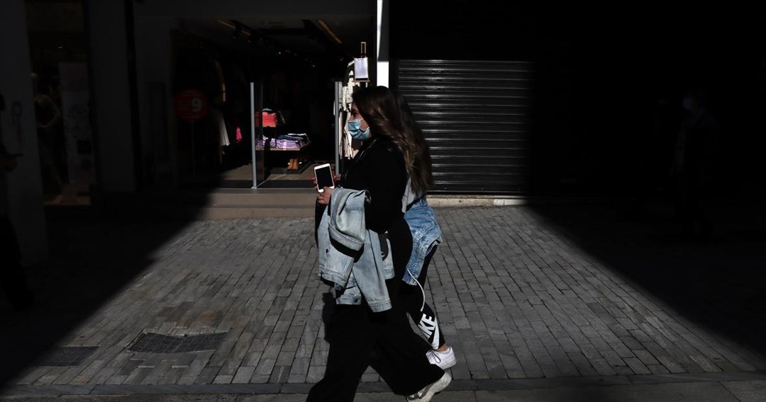 Εξετάζεται η αυστηροποίηση των μέτρων- Στο τραπέζι και το γενικό lockdown