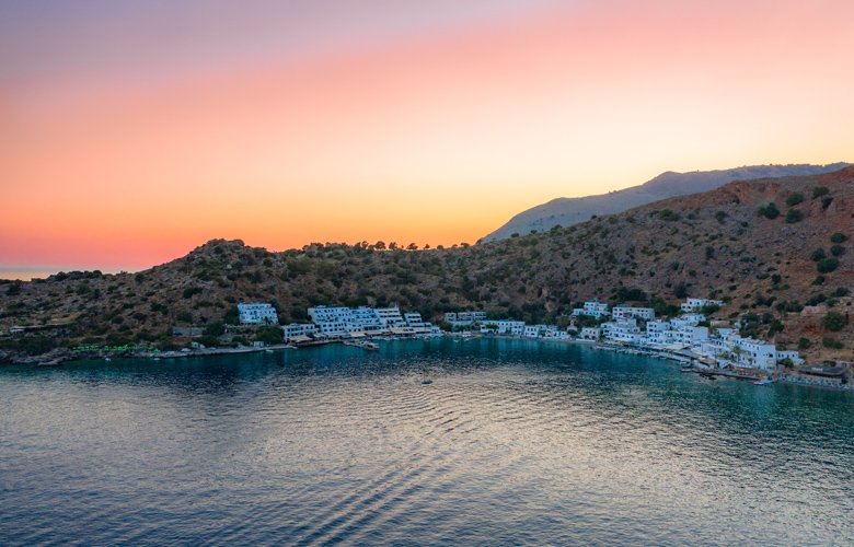 Το ιδιαίτερο ελληνικό χωριό που… δεν έχει δρόμους – News.gr 1