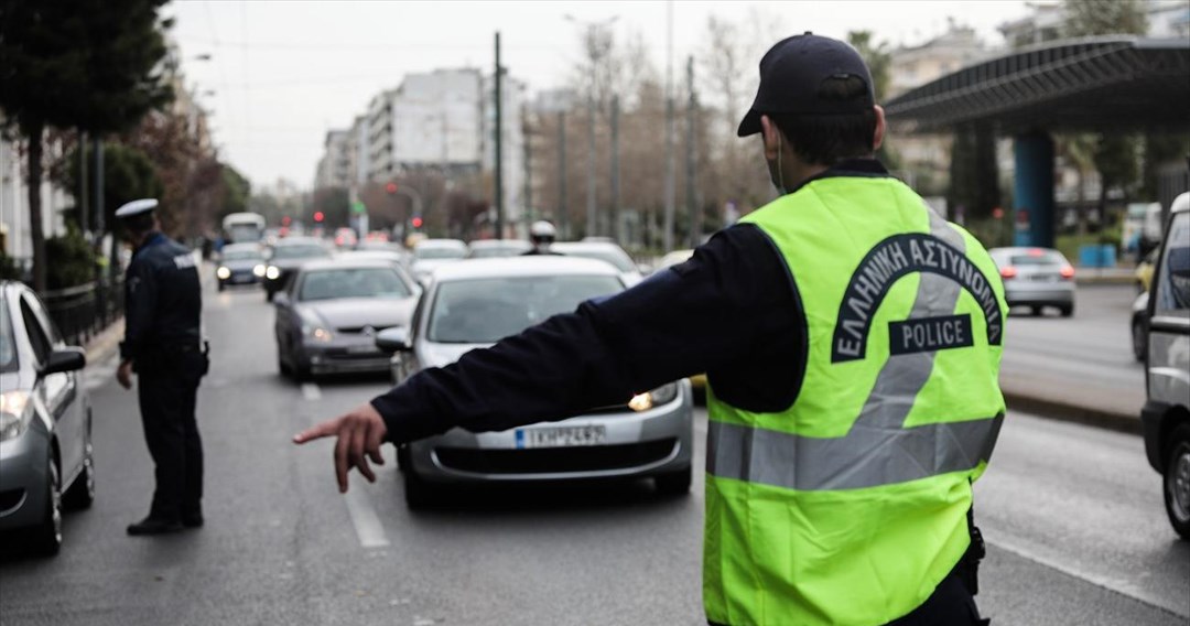 Πρόστιμα 323.850 ευρώ για 956 παραβάσεις σε 103.522 ελέγχους