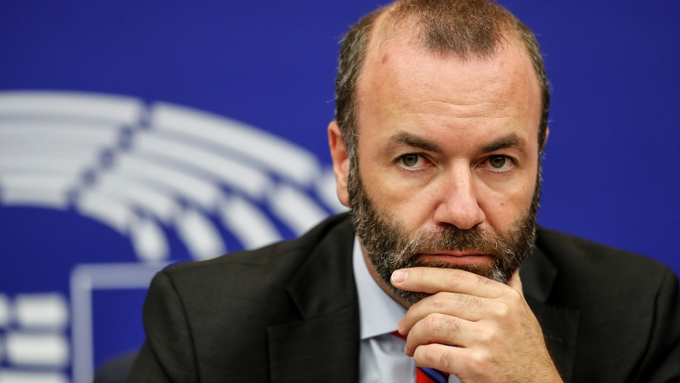 Βέμπερ: Η EE άργησε πιστοποιητικό εμβολιασμού – ΕΛΚ, Ελλάδα Αυστρία πίεζαν από Ιανουάριο
